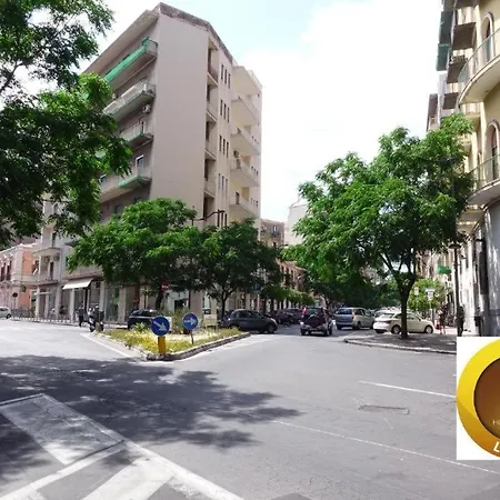Locami Holiday&houserooms Street Tripolitania 26 * Catane
